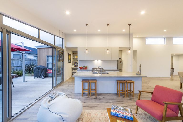 Photo of property in 60 Rodeo Drive, Kelvin Grove, Palmerston North, 4414