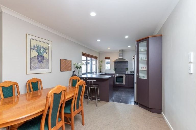 Photo of property in 20 Ravenscourt Place, Huntington, Hamilton, 3210