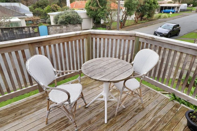 Photo of property in 12a Crawford Grove, Naenae, Lower Hutt, 5011