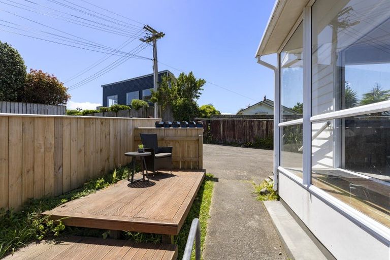 Photo of property in 3/26 Park Avenue, Titahi Bay, Porirua, 5022