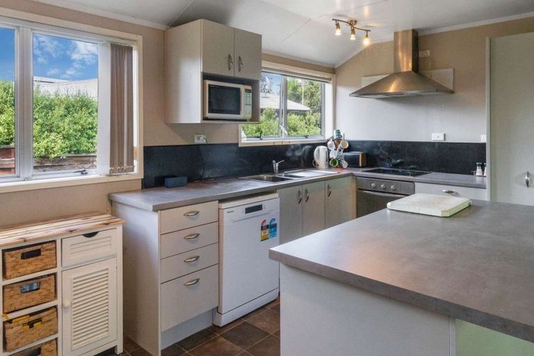 Photo of property in 1 Cedar Place, Owhata, Rotorua, 3010