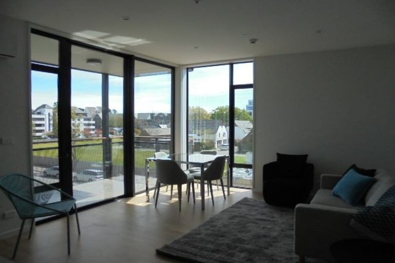 Photo of property in 1/50 Kilmore Street, Christchurch Central, Christchurch, 8013