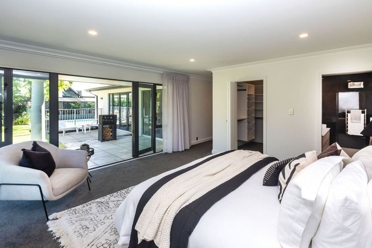 Photo of property in 16 Makora Street, Fendalton, Christchurch, 8041