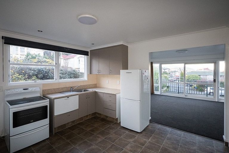 Photo of property in 77 Manor Place, Dunedin Central, Dunedin, 9016