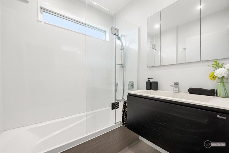 Photo of property in 16 Seattle Grove, Totara Park, Upper Hutt, 5018