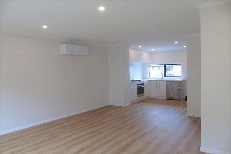 Photo of property in 14 Dahl Drive, Wallaceville, Upper Hutt, 5018