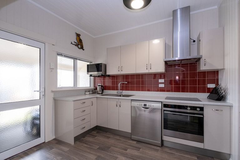 Photo of property in 44 Cordelia Street, Stratford, 4332