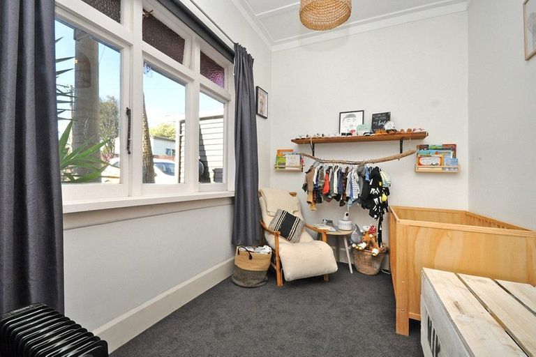Photo of property in 47 View Road, Henderson, Auckland, 0612
