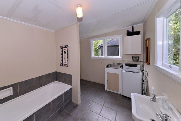 Photo of property in 12 Orchard Lane, Okiwi Bay, French Pass, 7193
