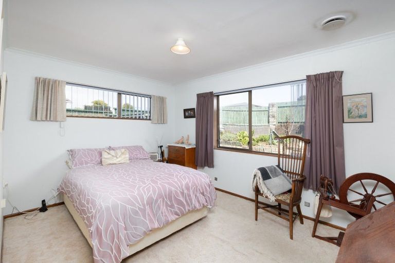 Photo of property in 1 Camellia Avenue, Bell Block, New Plymouth, 4312