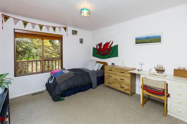 Photo of property in 69 Chatsworth Road, Silverstream, Upper Hutt, 5019