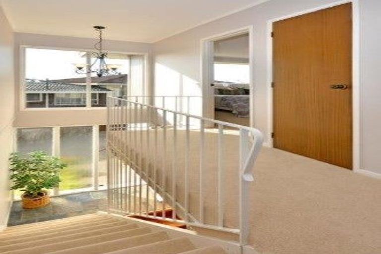 Photo of property in 2/42 Cherry Road, Bucklands Beach, Auckland, 2014