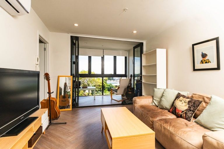 Photo of property in 402/82 Jellicoe Road, Panmure, Auckland, 1072