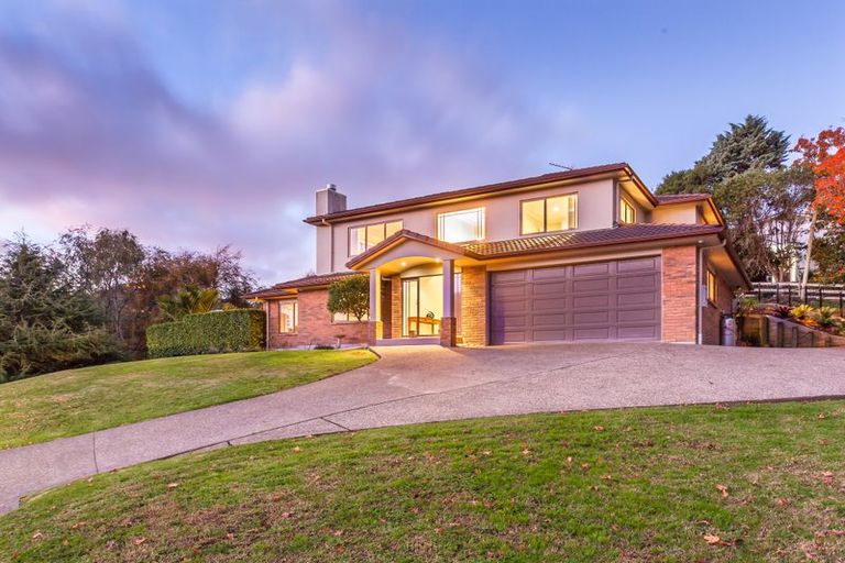 Property details for 50 Landing Road, Titirangi, Auckland, 0604