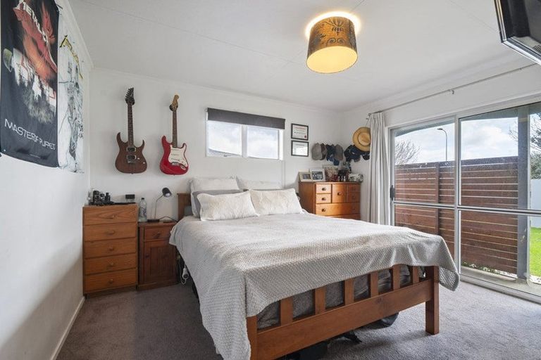 Photo of property in 7 Chadwick Place, Highbury, Palmerston North, 4412