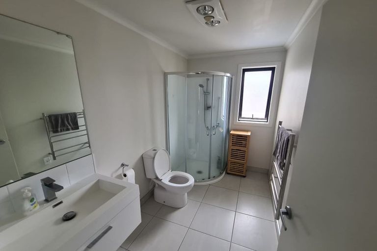 Photo of property in 15 Manawaroa Close, Grandview Heights, Hamilton, 3200