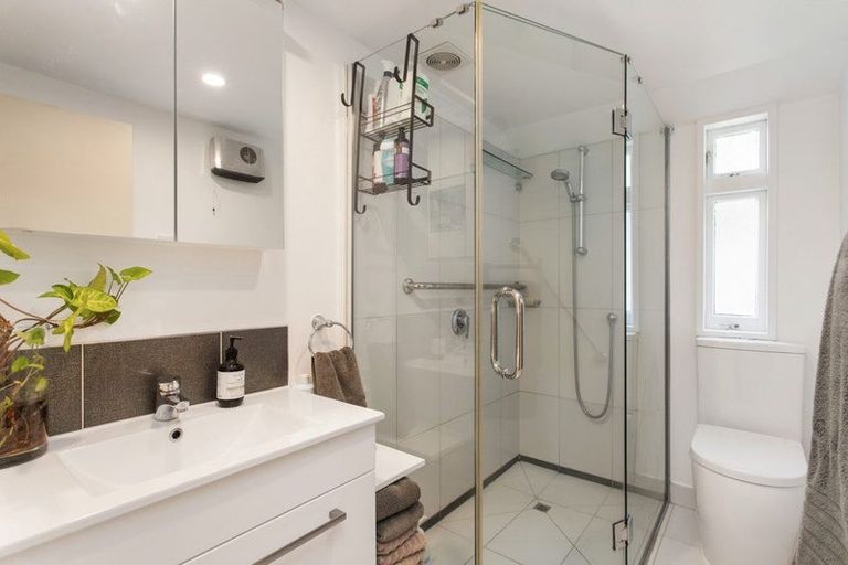 Photo of property in 305d Riccarton Road, Upper Riccarton, Christchurch, 8041