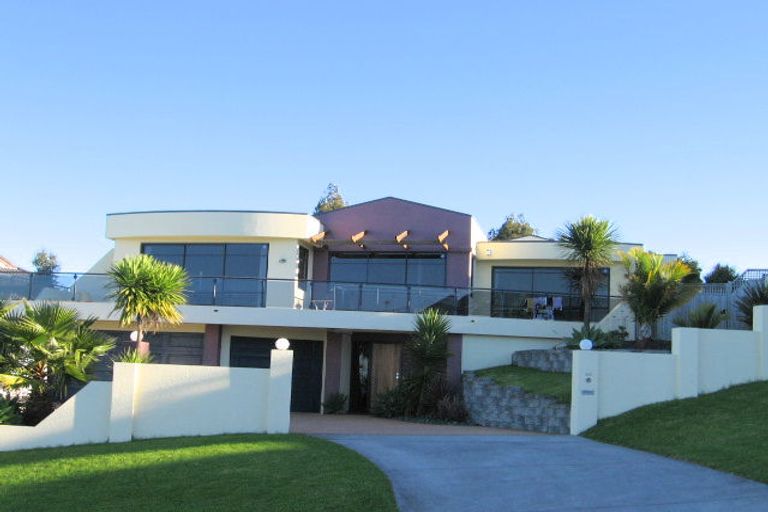 Photo of property in 102 West Hoe Heights, Orewa, 0931