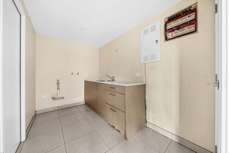 Photo of property in 68 Beechdale Crescent, Pakuranga Heights, Auckland, 2010