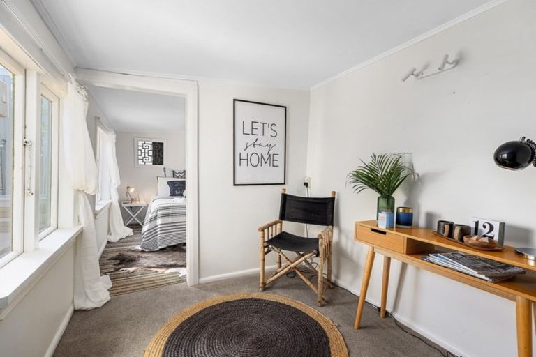 Photo of property in 98 Wilson Street, Newtown, Wellington, 6021