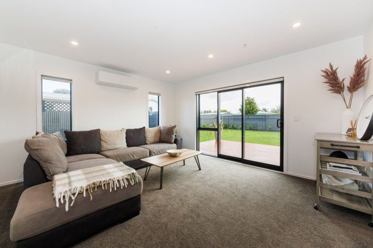 Photo of property in 7b Terrace Street, Marton, 4710