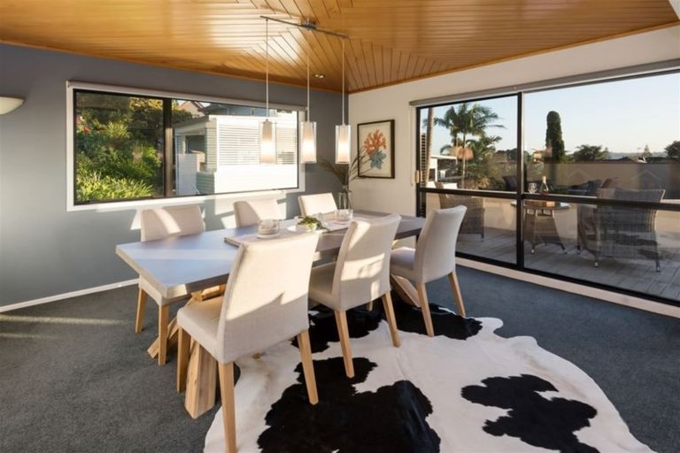 Photo of property in 2/4 Basilton Close, Bucklands Beach, Auckland, 2012