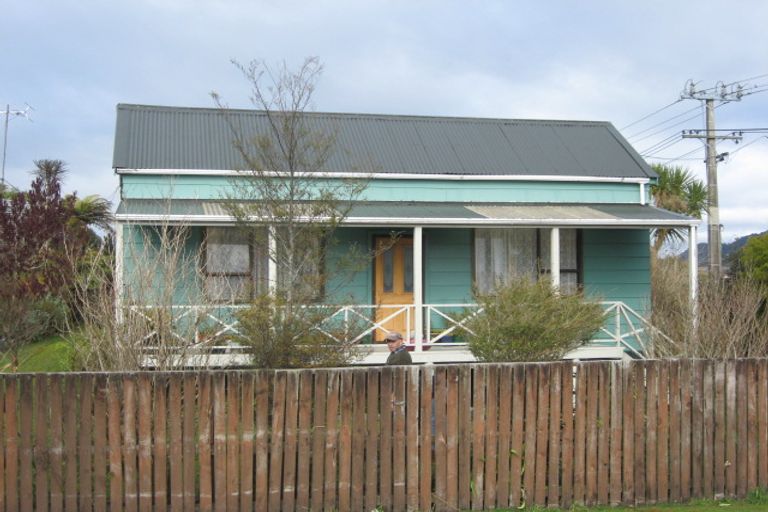 Photo of property in 25 Pitt Street, Runanga, 7803