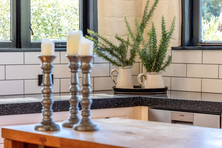 Photo of property in 47 Wilma Road, Ostend, Waiheke Island, 1081