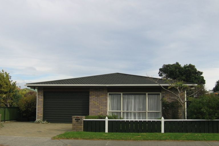 Photo of property in 7 Watson Drive, Paraparaumu Beach, Paraparaumu, 5032