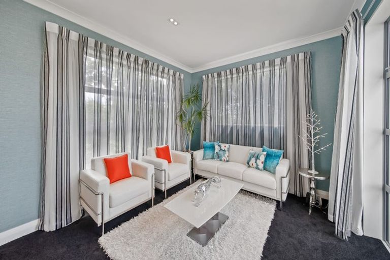 Photo of property in 11 Frisby Drive, West Melton, 7618