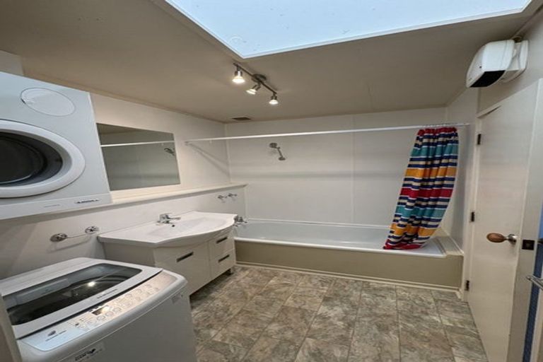 Photo of property in 31c Signal Hill Road, Opoho, Dunedin, 9010
