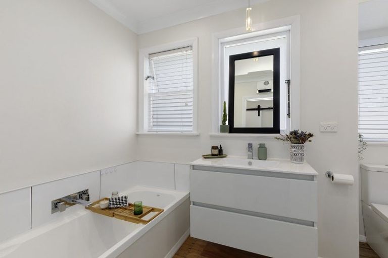 Photo of property in 24 Mcleod Street, Elderslea, Upper Hutt, 5018