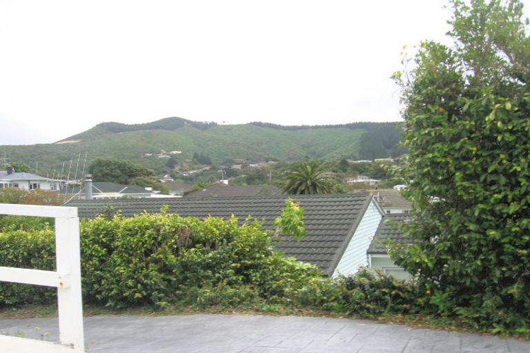 Photo of property in 26 The Drive, Tawa, Wellington, 5028