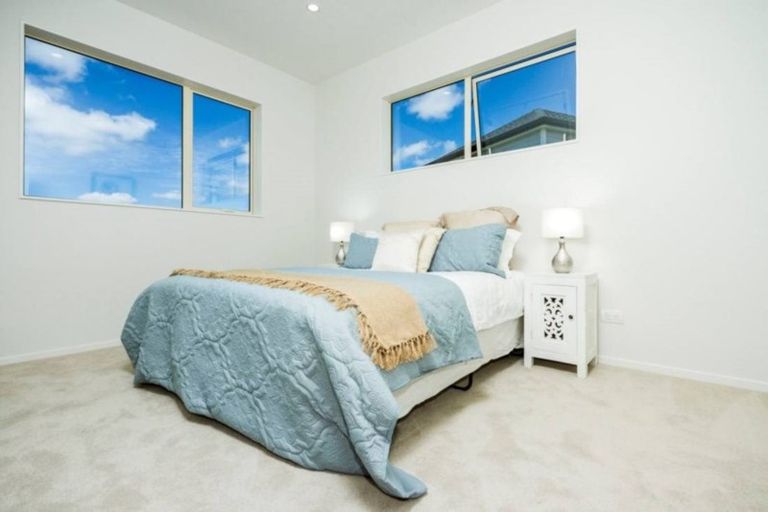 Photo of property in 14 Spyglass Street, Red Beach, 0932