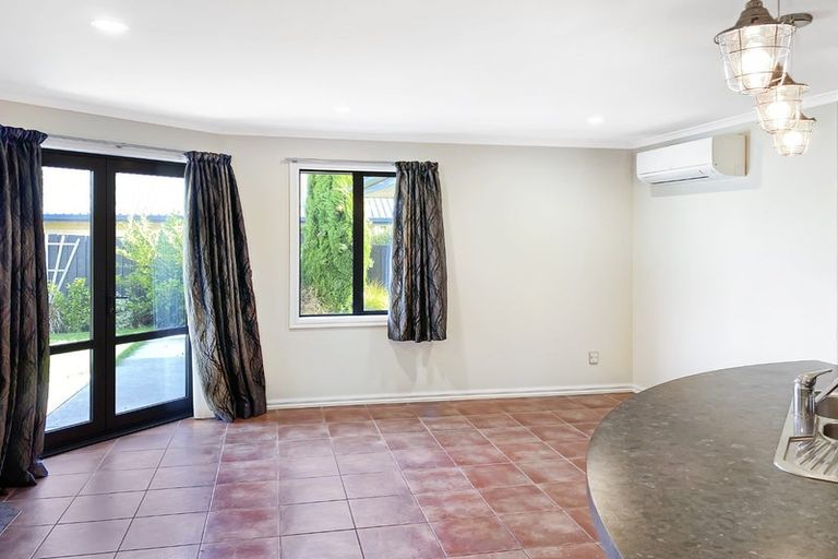 Photo of property in 96 Charles Street, Rangiora, 7400