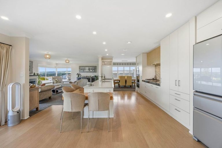 Photo of property in 3 Pounamu Place, Shelly Park, Auckland, 2014