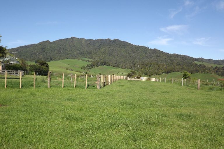 Photo of property in 669b Te Hutewai Road, Raglan, 3296
