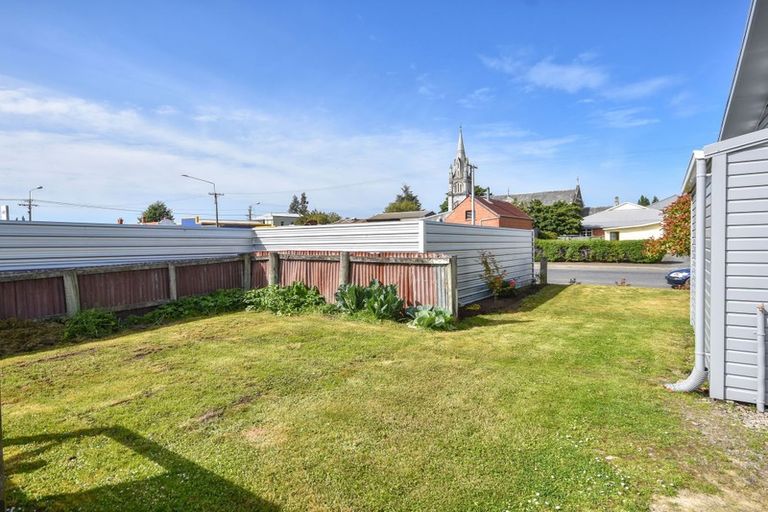 Photo of property in 6 Edward Street, Milton, 9220