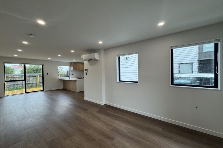 Photo of property in 2/20 Luke Street, Otahuhu, Auckland, 1062