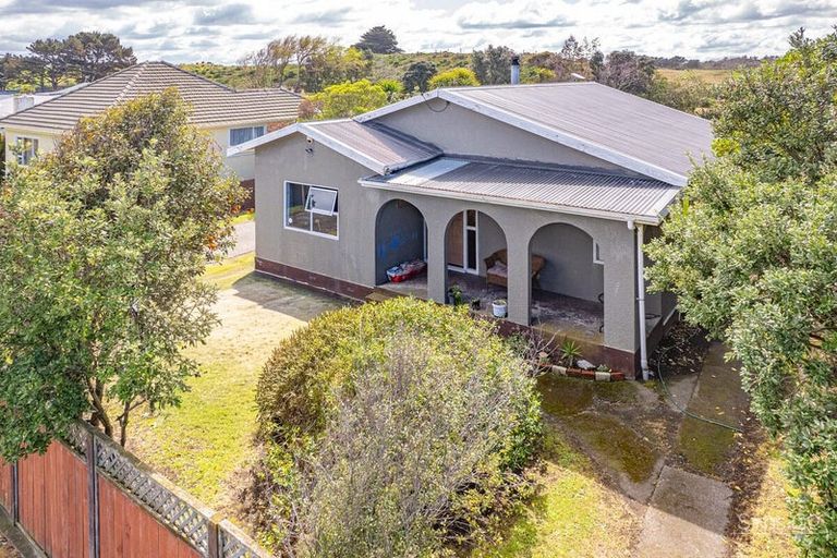 Photo of property in 34 Polson Street, Castlecliff, Whanganui, 4501