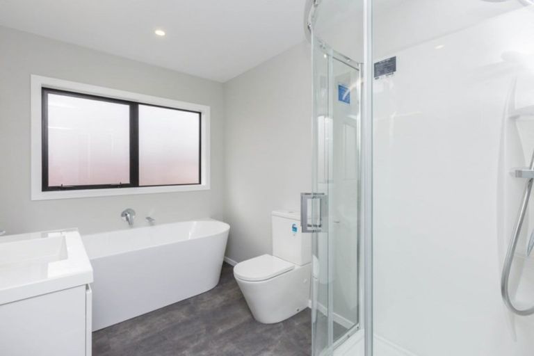 Photo of property in 22 Filmer Crescent, Wallaceville, Upper Hutt, 5018