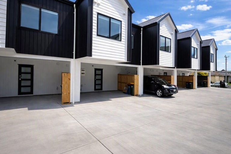 Photo of property in 10/56 May Street, Hamilton East, Hamilton, 3216