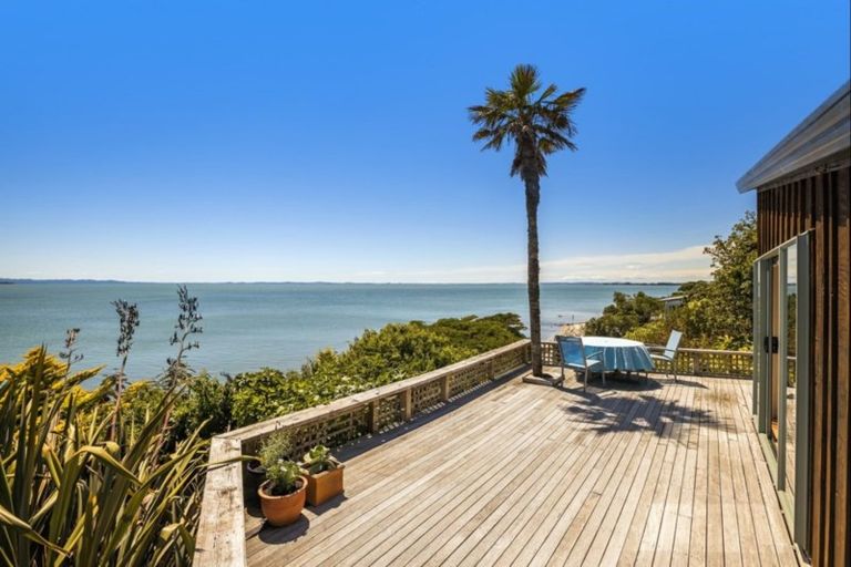 Photo of property in 115 Torkar Road, Clarks Beach, 2122