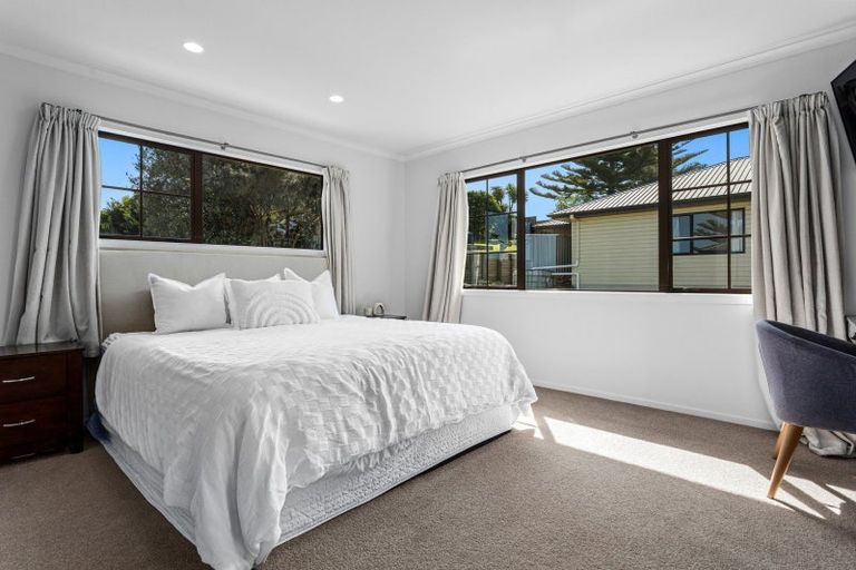 Photo of property in 5 Ocean View Road, Coastlands, Whakatane, 3120