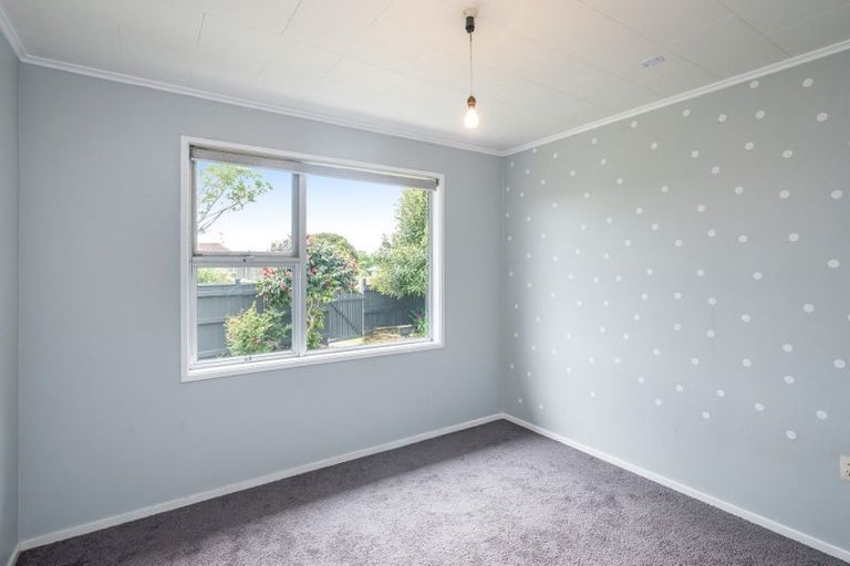 Photo of property in 32 Sylvan Avenue, Waikanae, 5036