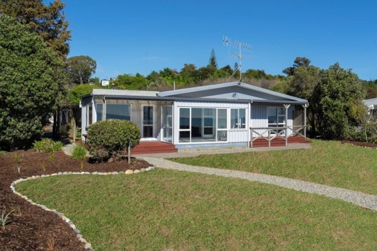 Photo of property in 118 Stafford Drive, Ruby Bay, Mapua, 7005
