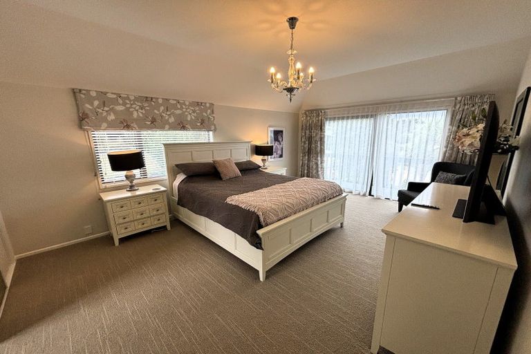 Photo of property in 76 Mount Pleasant Road, Mount Pleasant, Christchurch, 8081