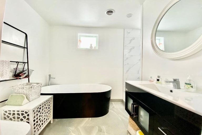 Photo of property in 8 Wedgwood Avenue, Mangere East, Auckland, 2024