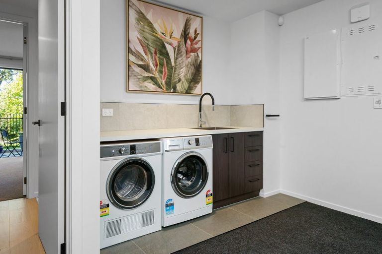 Photo of property in 33 Lakewood Lane, Cambridge, 3434