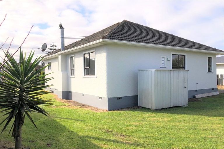 Photo of property in 217 Puriri Street, Castlecliff, Whanganui, 4501